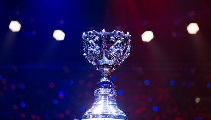 EDG战队JunJia专访：直面TES挑战，夏季赛力拼季后赛关键战